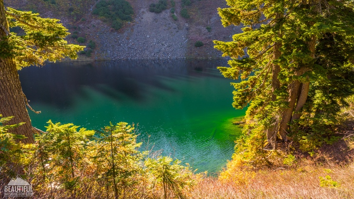 Photo of the Blue Lake Trail, North Cascades Region, Mt. Baker Area, taken in September