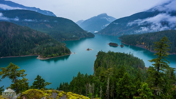 Photo from Diablo Lake Overlook taken in October, North Cascades Region