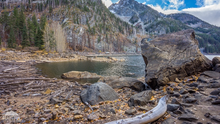 Photo of the Eightmile Lake Trail, Central Cascades, taken in autumn