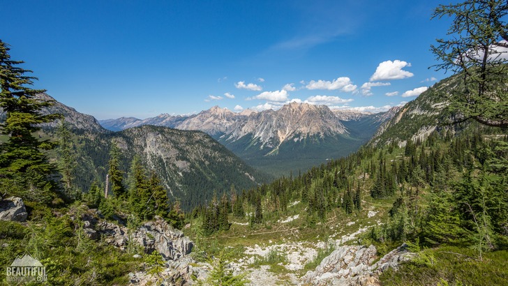 Photo from Maple Pass Loop Trail, North Cascades Region