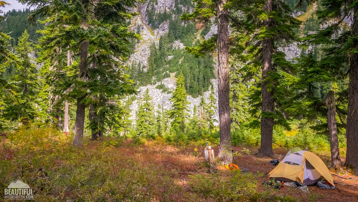 Photo taken during hiking the Meadow Creek Trail, Stevens Pass Area, Central Cascades