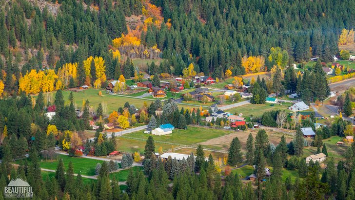 Photo from Mountain Home Road, taken in October; Leavenworth Area, Central Cascades Region