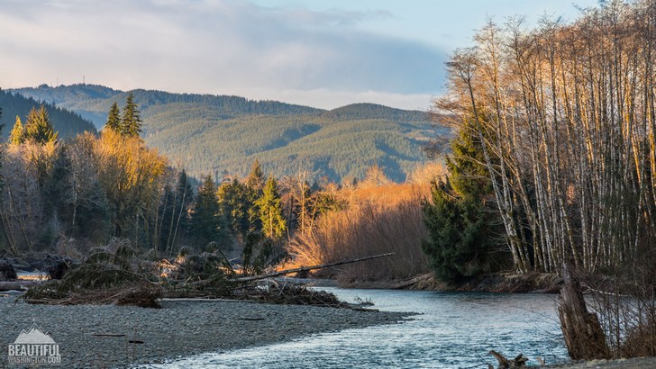 Photo from Upper Hoh Road, the road that takes you to the Hoh Rain Forest, Olympic Peninsula